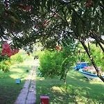Esralina Hotel *