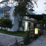 Hotel Esralina