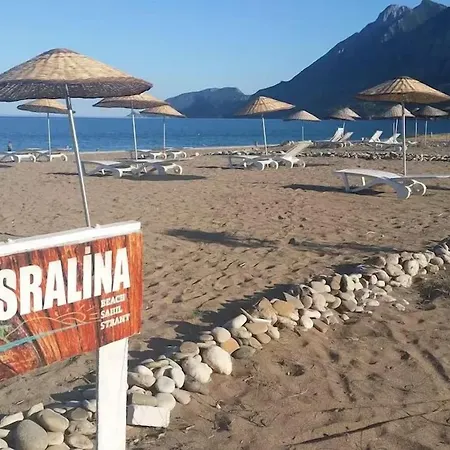 Szálloda Esralina *