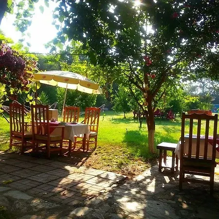 Esralina Konukevi Çıralı