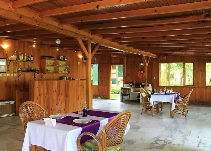 Esralina Szálloda *