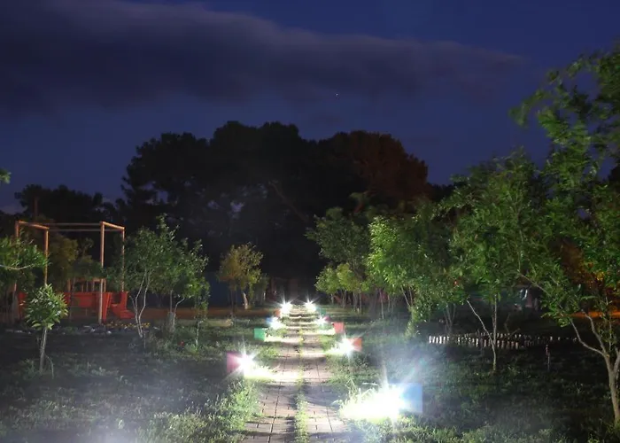 Szálloda Esralina *