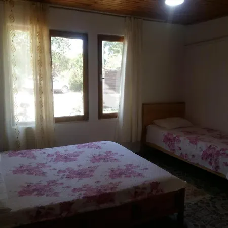 Esralina Hotel